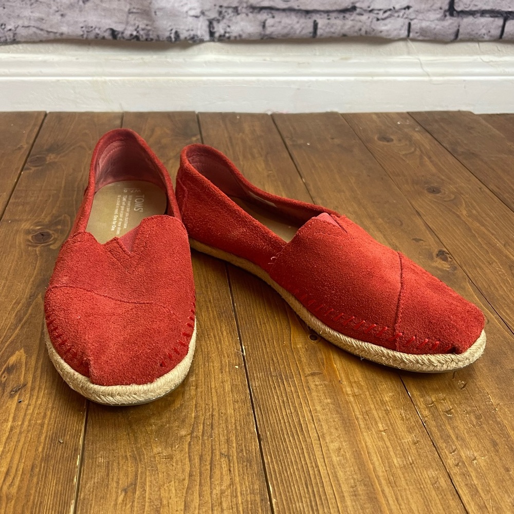 Toms red suede Alpargata shoes Womens size 7.5